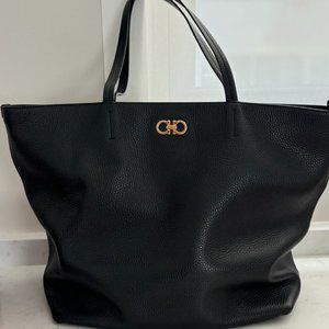 Ferragamo Large Tote Bag Black